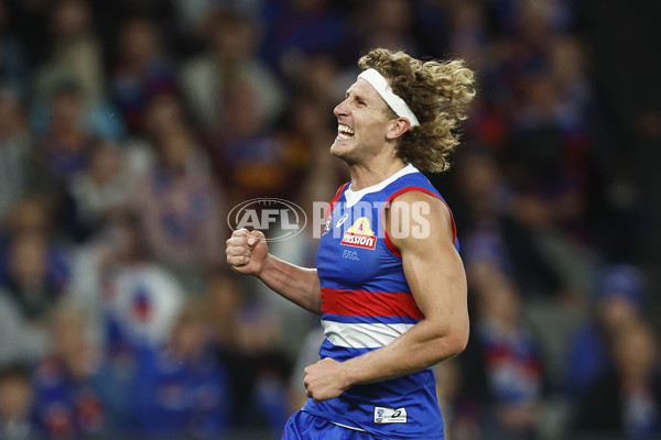 AFL Rd 3 - Western Bulldogs v Brisbane - A-1034012