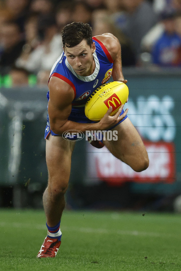 AFL Rd 3 - Western Bulldogs v Brisbane - A-1035185