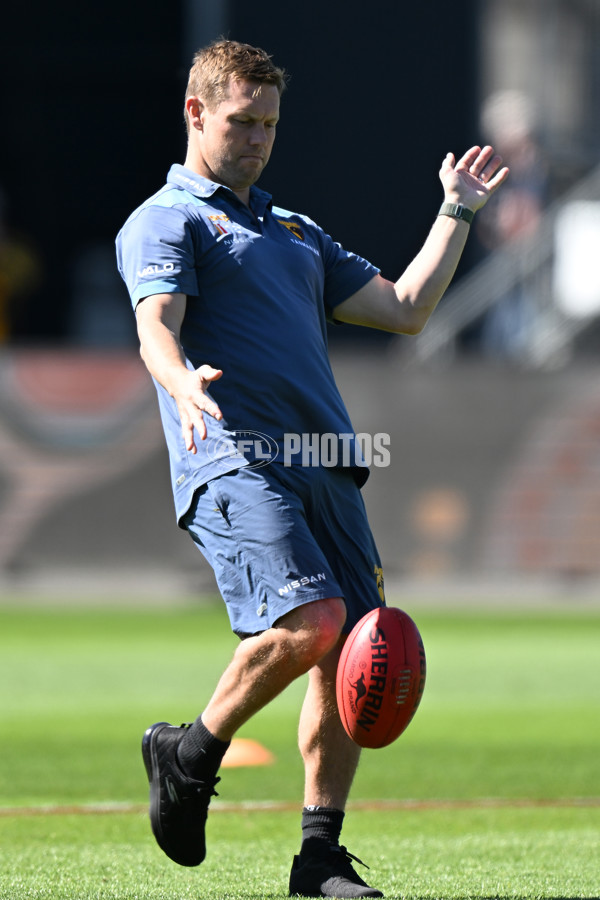 AFL Rd 3 - Hawthorn v North Melbourne - A-1040297