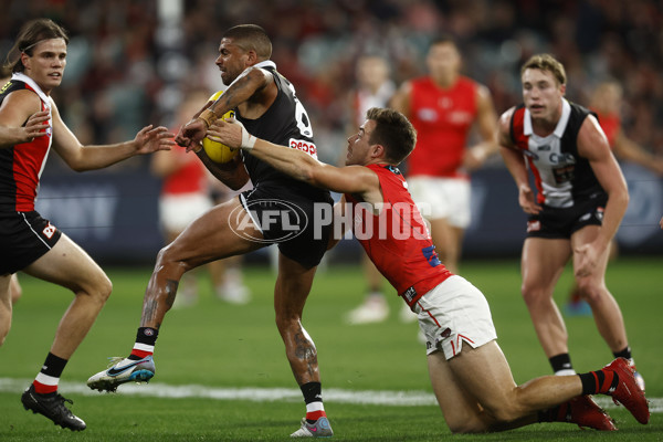 AFL Rd 3 - St Kilda v Essendon - A-1053910