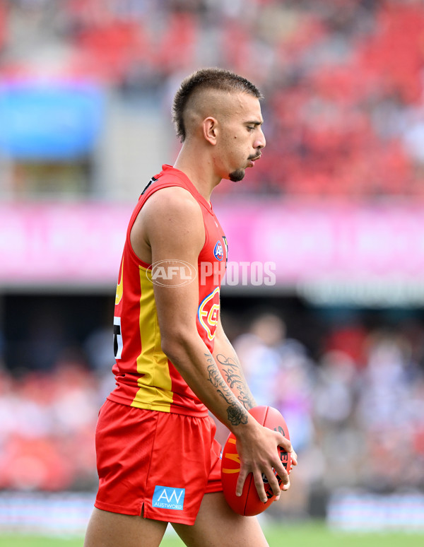 AFL Rd 3 - Gold Coast v Geelong - A-1069020