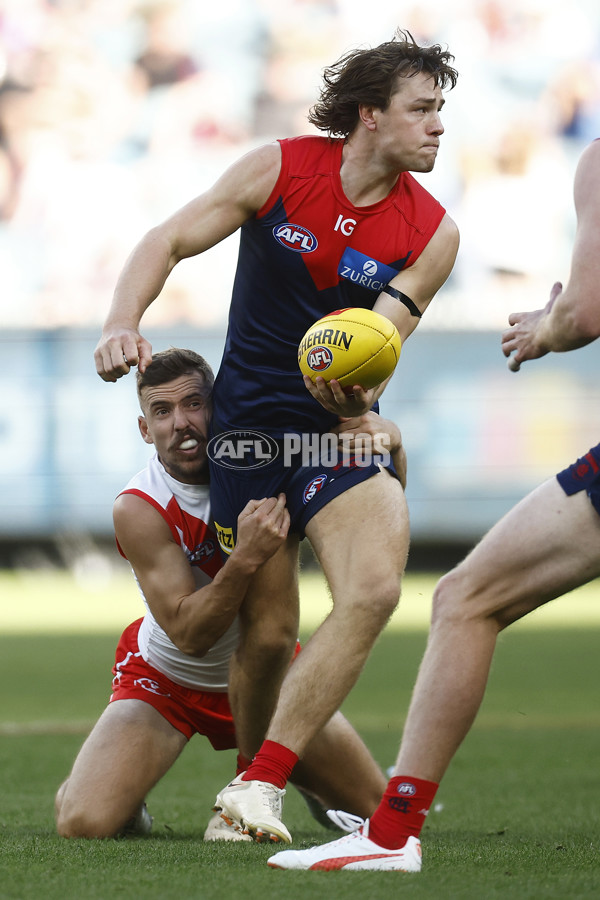 AFL Rd 3 - Melbourne v Sydney - A-1073905