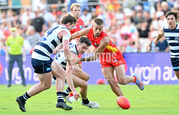 AFL Rd 3 - Gold Coast v Geelong - A-1074609