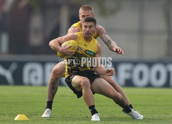 Richmond Tigers Training Session - A-1091000