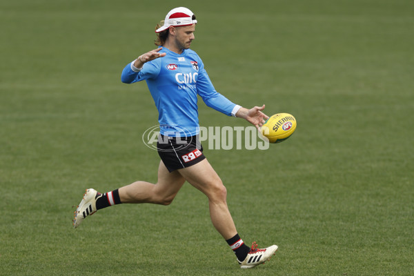 St Kilda Saints Media Opportunity & Training Session - A-1092689