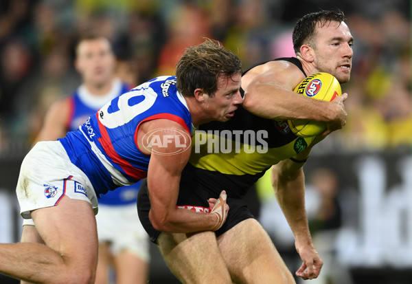 AFL Rd 4 - Richmond v Western Bulldogs - A-1122903