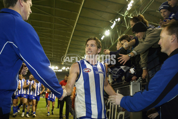 AFL 2004 Rd 8 - Kangaroos v Port Adelaide - 172176