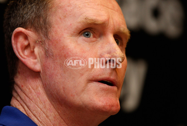 AFL 2011 Media - Western Bulldogs Media Conference 190911 - 243603