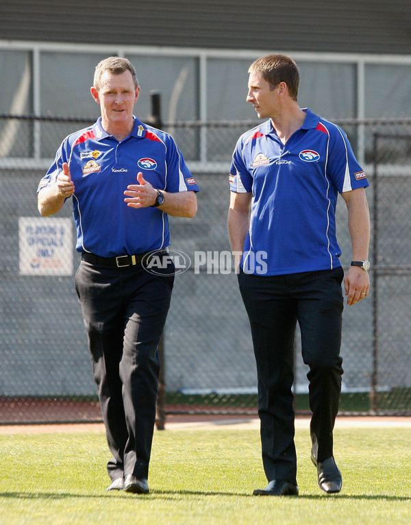 AFL 2011 Media - Western Bulldogs Media Conference 190911 - 243600