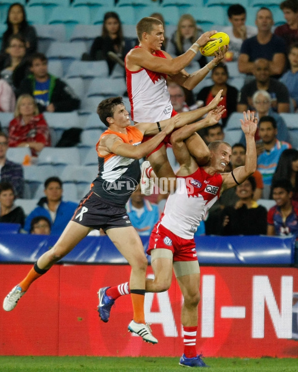 AFL 2012 Rd 01 - GWS Giants v Sydney - 250844