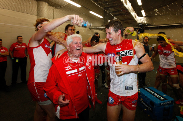 AFL 2012 Rd 01 - GWS Giants v Sydney - 250853