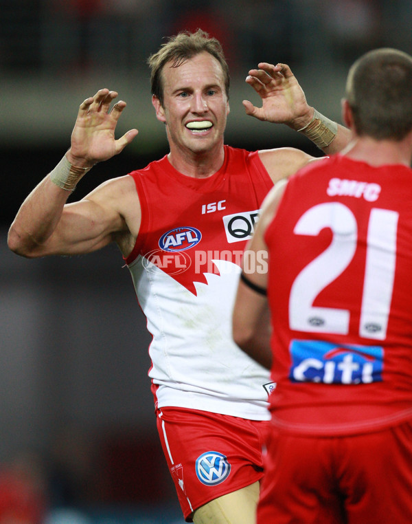 AFL 2012 Rd 01 - GWS Giants v Sydney - 250939