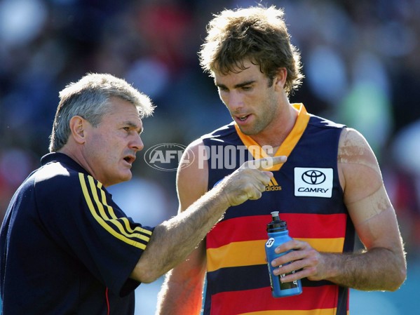 AFL 2006 Rd 2 - Adelaide Crows v West Coast Eagles - 31333