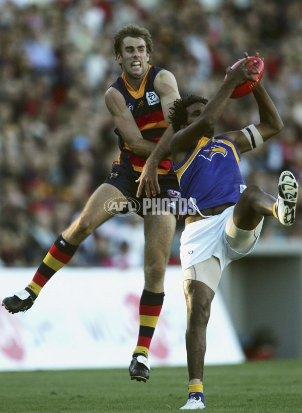 AFL 2006 Rd 2 - Adelaide Crows v West Coast Eagles - 43846