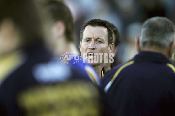 AFL 2006 Rd 2 - Adelaide Crows v West Coast Eagles - 43845