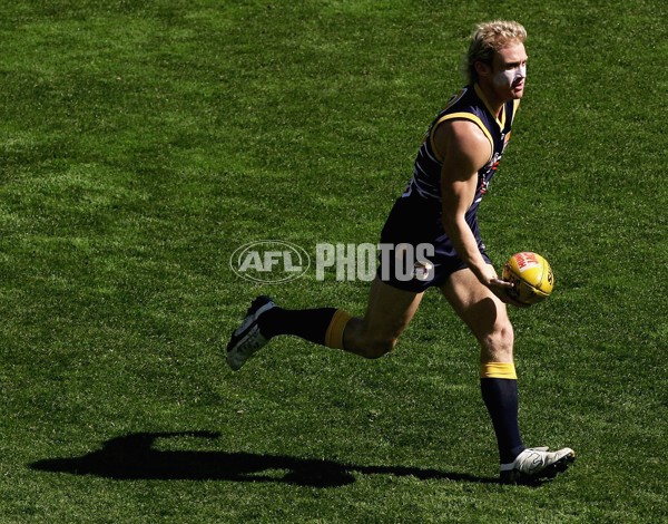 AFL 2006 Media - West Coast Eagles Training Session 150906 - 46920