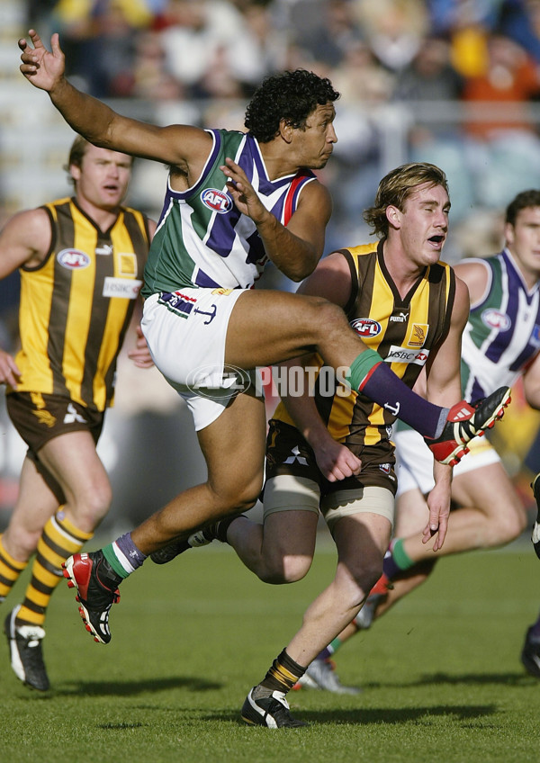 AFL 2004 Rd 8 - Hawthorn v Fremantle - 65707