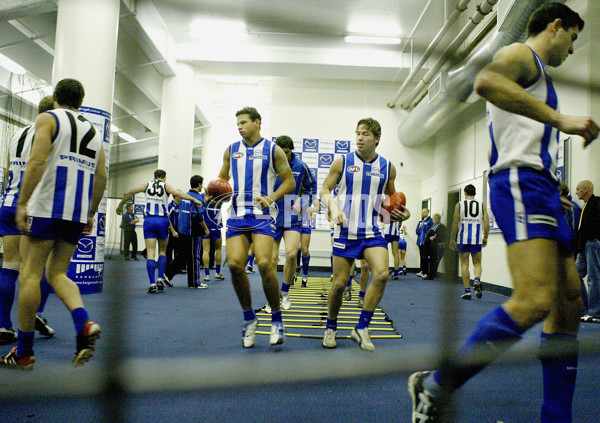 AFL 2004 Rd 8 - Kangaroos v Port Adelaide - 74919