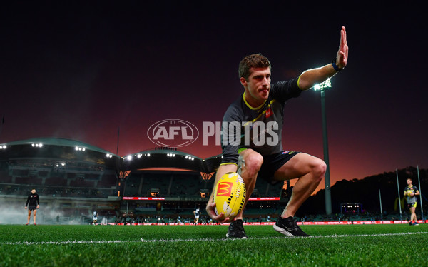 AFL Rd 5 - Adelaide v Carlton - A-1175172