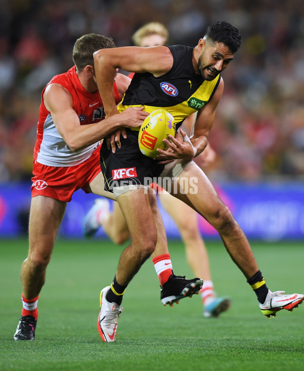 AFL Rd 5 - Sydney v Richmond - A-1195257