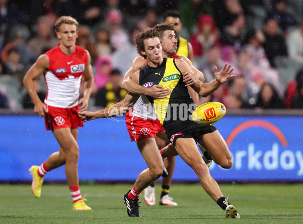 AFL Rd 5 - Sydney v Richmond - A-1197892