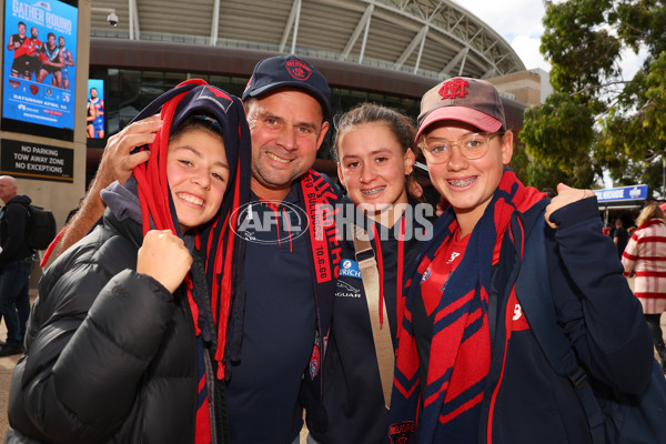 AFL Rd 5 - Essendon v Melbourne - A-1202964