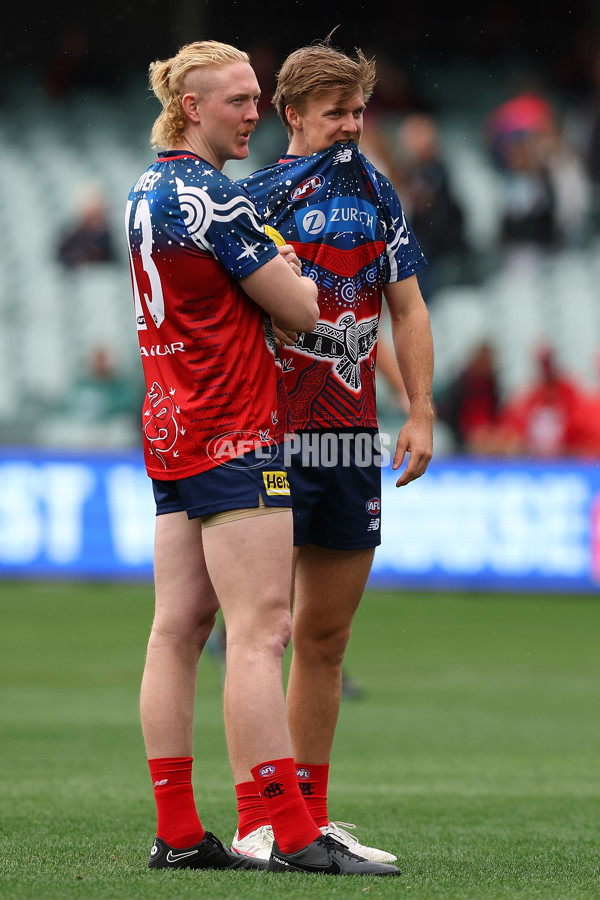 AFL Rd 5 - Essendon v Melbourne - A-1202995