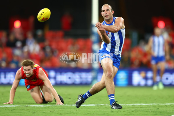 AFL Rd 6 - Gold Coast v North Melbourne - A-1301691