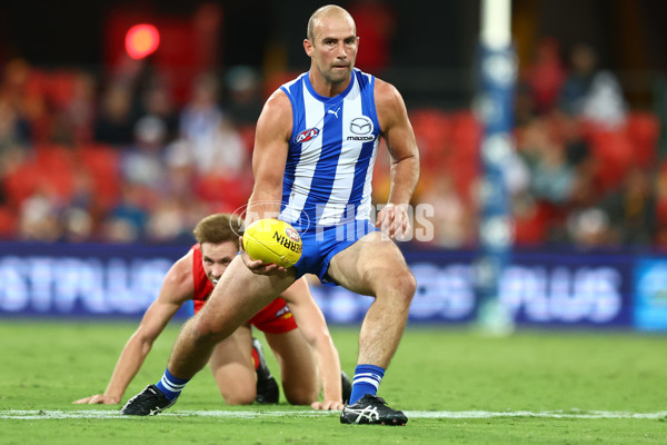 AFL Rd 6 - Gold Coast v North Melbourne - A-1301692