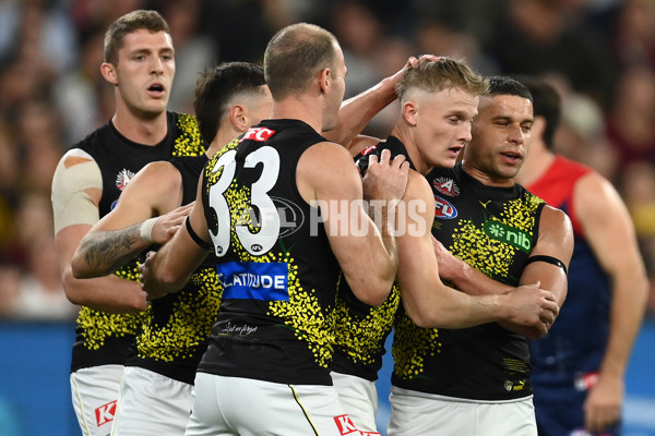 AFL Rd 6 - Melbourne v Richmond - A-1307894