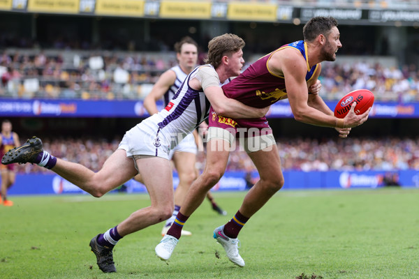 AFL Rd 6 - Gold Coast v North Melbourne - A-1341658