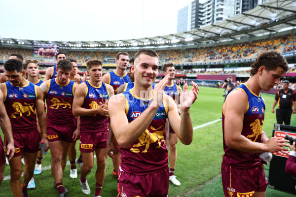 AFL Rd 7 - Brisbane v Fremantle - A-1347929