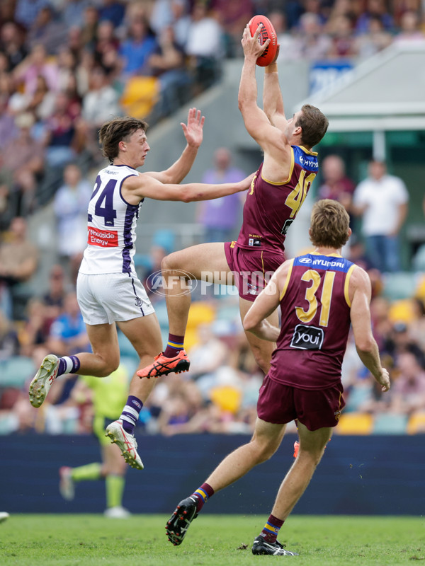 AFL Rd 6 - Gold Coast v North Melbourne - A-1348389