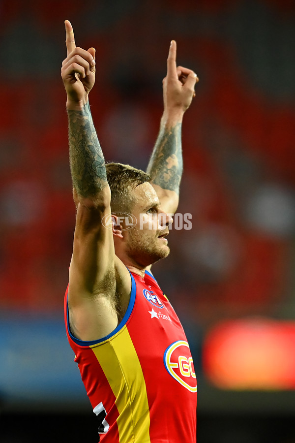 AFL Rd 8 - Gold Coast v Melbourne - A-1421060