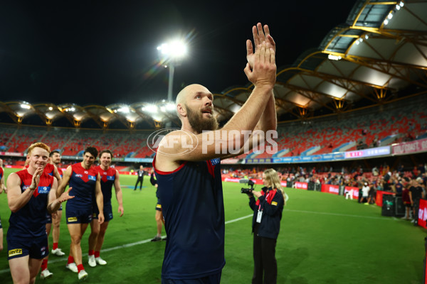 AFL Rd 8 - Gold Coast v Melbourne - A-1425670