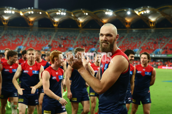 AFL Rd 8 - Gold Coast v Melbourne - A-1425677