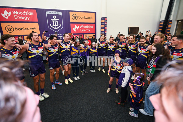 AFL Rd 8 - Fremantle v Hawthorn - A-1436619