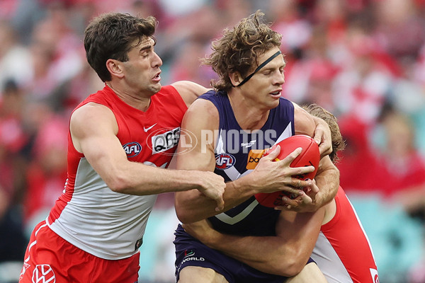 AFL Rd 9 - Sydney v Fremantle - A-1499060