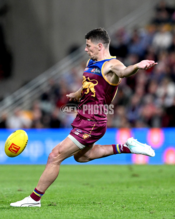 AFL Rd 9 -  Brisbane v Essendon - A-1520668