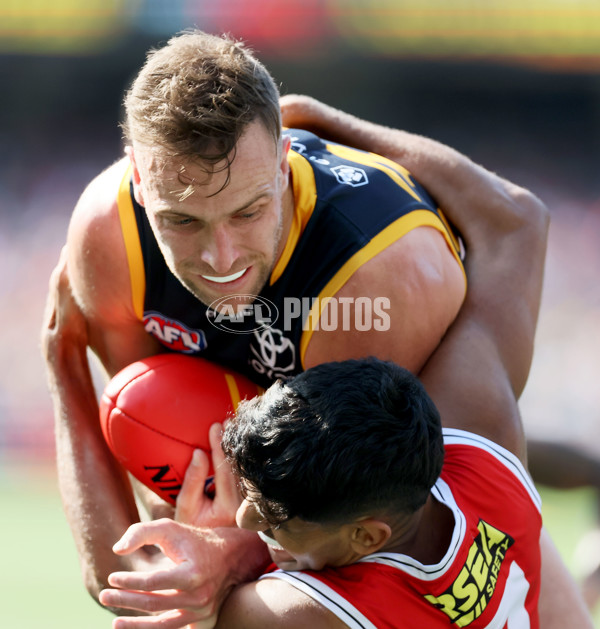 AFL Rd 9 - Adelaide v St Kilda - A-1520743