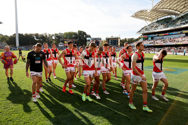 AFL Rd 9 - Adelaide v St Kilda - A-1525489