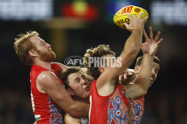 AFL 2023 Round 10 - North Melbourne v Sydney - A-1569492