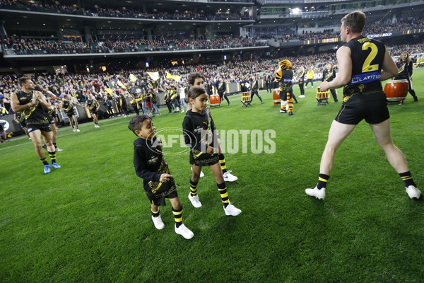 AFL 2022 Round 10 - Richmond v Essendon - A-1624837