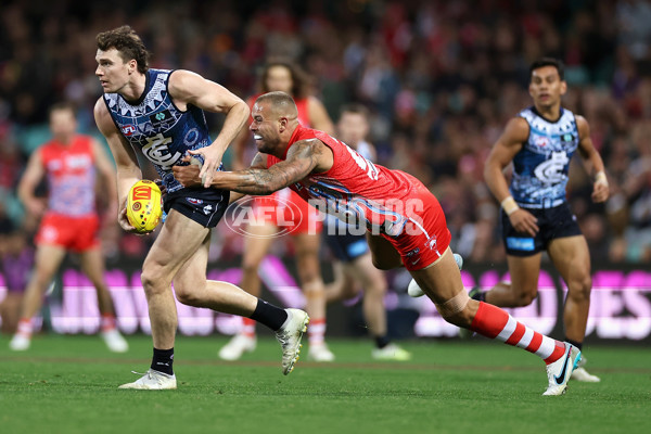 AFL 2023 Round 11 - Sydney v Carlton - A-1643102