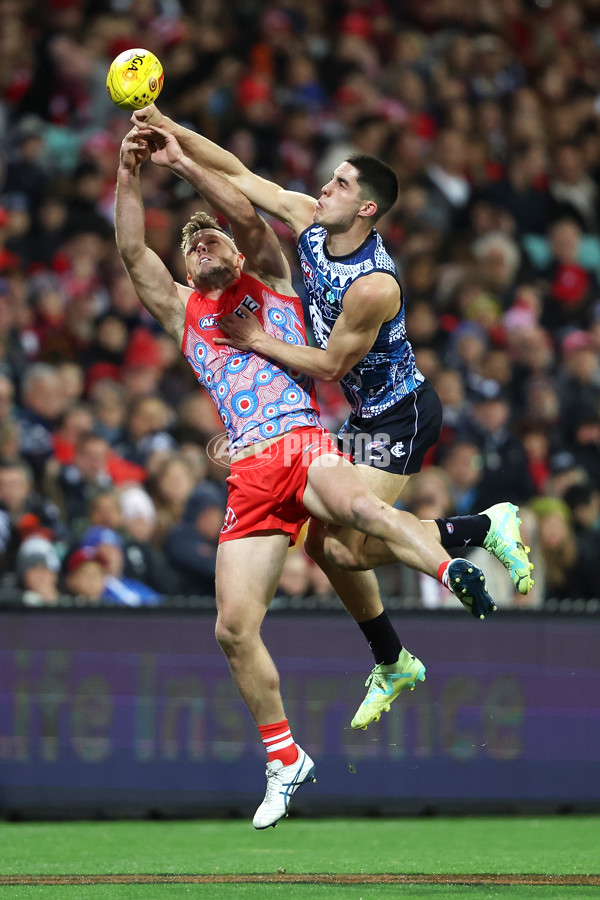 AFL 2023 Round 11 - Sydney v Carlton - A-1643139