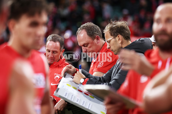 AFL 2023 Round 11 - Sydney v Carlton - A-1646182