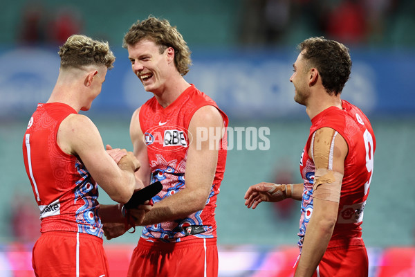 AFL 2023 Round 11 - Sydney v Carlton - A-1648395