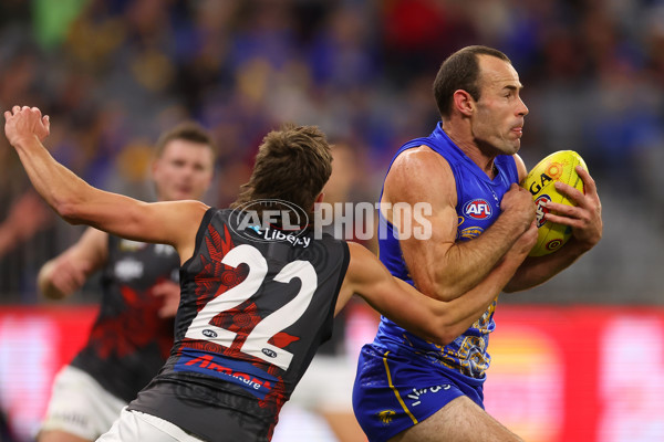 AFL 2023 Round 11 - West Coast v Essendon - A-1676114