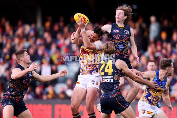 AFL 2023 Round 11 - Adelaide v Brisbane - A-1695329