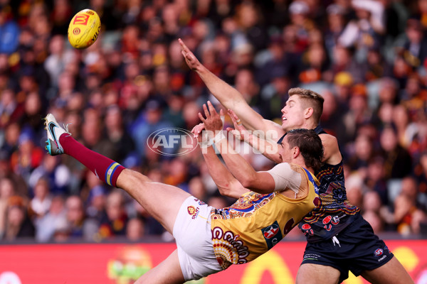 AFL 2023 Round 11 - Adelaide v Brisbane - A-1695337